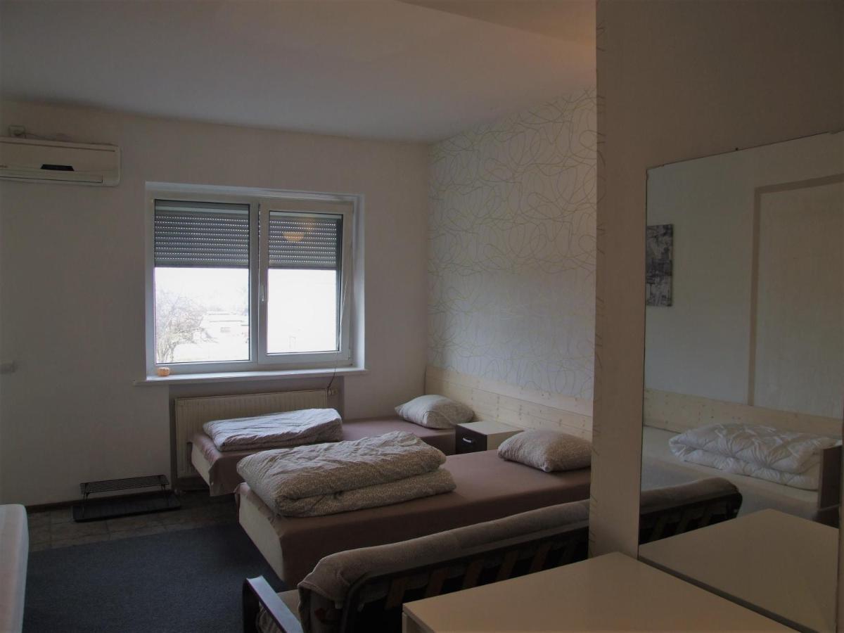 Jurgis Guest House Kaunas Esterno foto